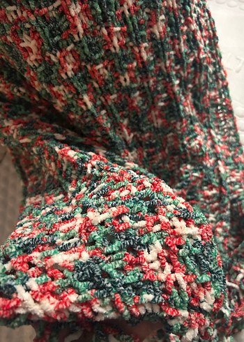 Renkli püsküllü yumuşacık Örgü Şal - Görsel 4