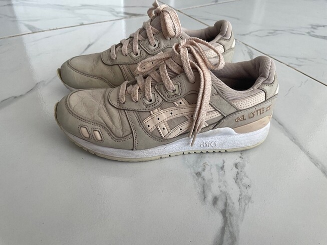 Asics Ayakabı