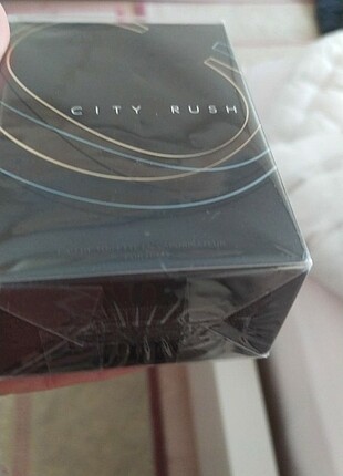 Avon Avon City rush 75 ml erkek parfümü