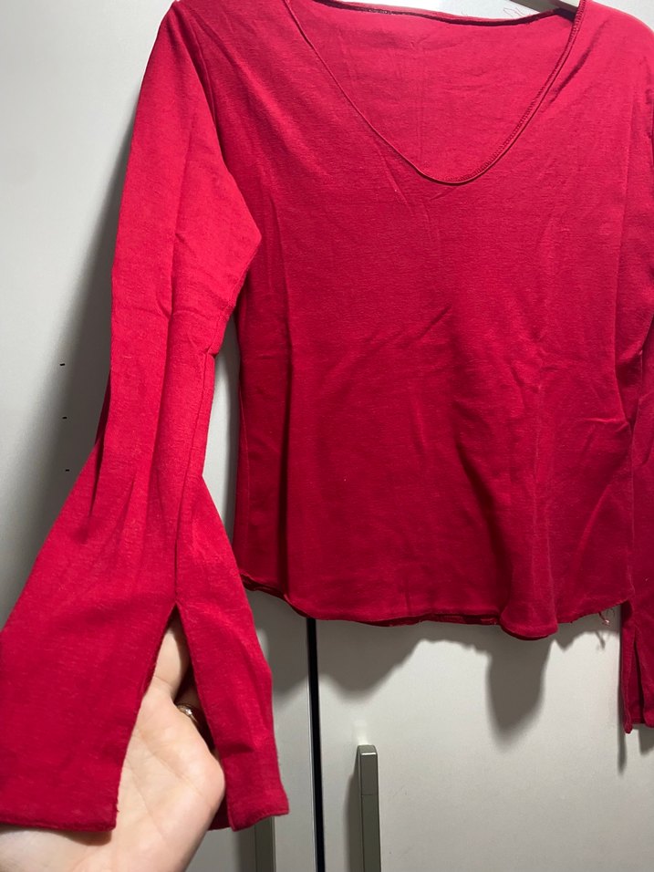 Kırmızı V Yaka Uzun Kollu Kadın Bluz ispanyol kol - Görsel 2