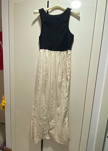 Kolsuz Pilili Beyaz Uzun Elbise - Görsel 2