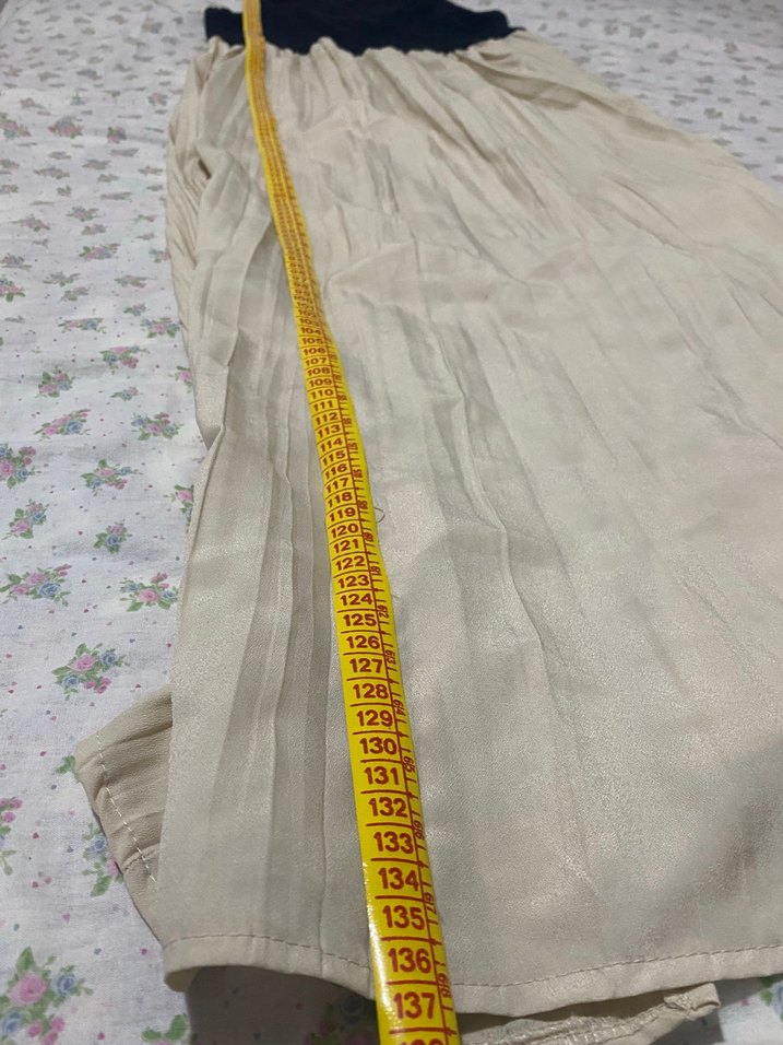 Kolsuz Pilili Beyaz Uzun Elbise - Görsel 3