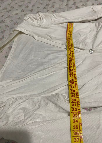 Düğmeli Beyaz triko V Yaka Kadın hırka - Görsel 4