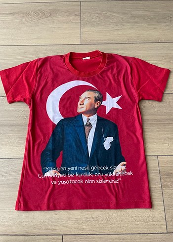 Türk Bayrağı ve Atatürk Baskılı Kısa Kollu Tişört