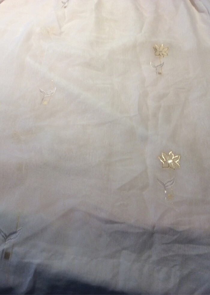 Alın rengi yaprak veçiçekleri olan iki adet kısa perde - Görsel 3