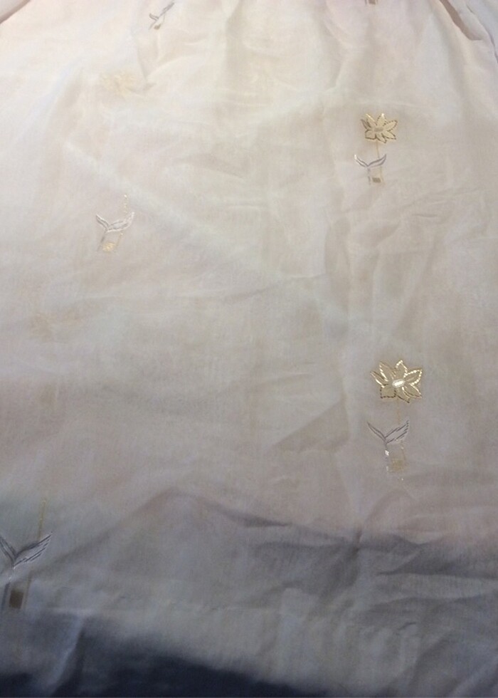 Alın rengi yaprak veçiçekleri olan iki adet kısa perde - Görsel 4