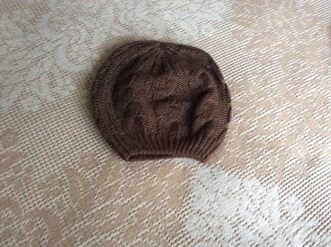 Kahverenginin çok güzel bir tonu şapka - Görsel 2