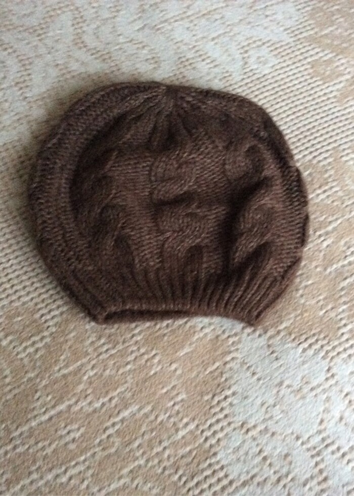 Kahverenginin çok güzel bir tonu şapka - Görsel 2