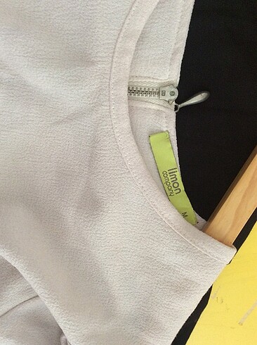 Üstü kırem rengi etek kısmı siyah elbise - Görsel 4