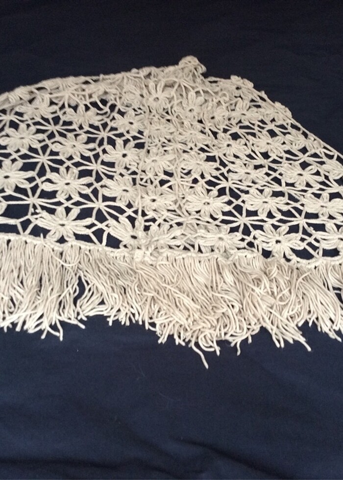 Kırem rengi ördüğüm bir Etol şal - Görsel 4