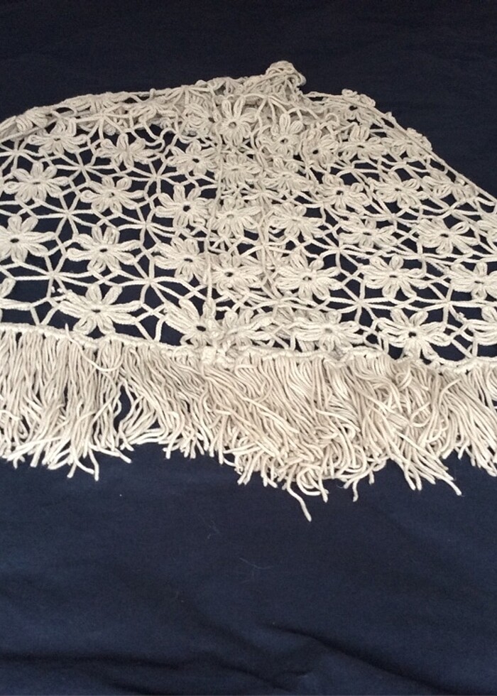 Kırem rengi ördüğüm bir Etol şal - Görsel 3