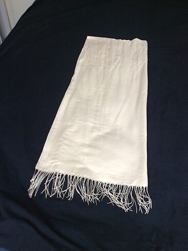 Kırem rengi çok güzel bir şal - Görsel 3