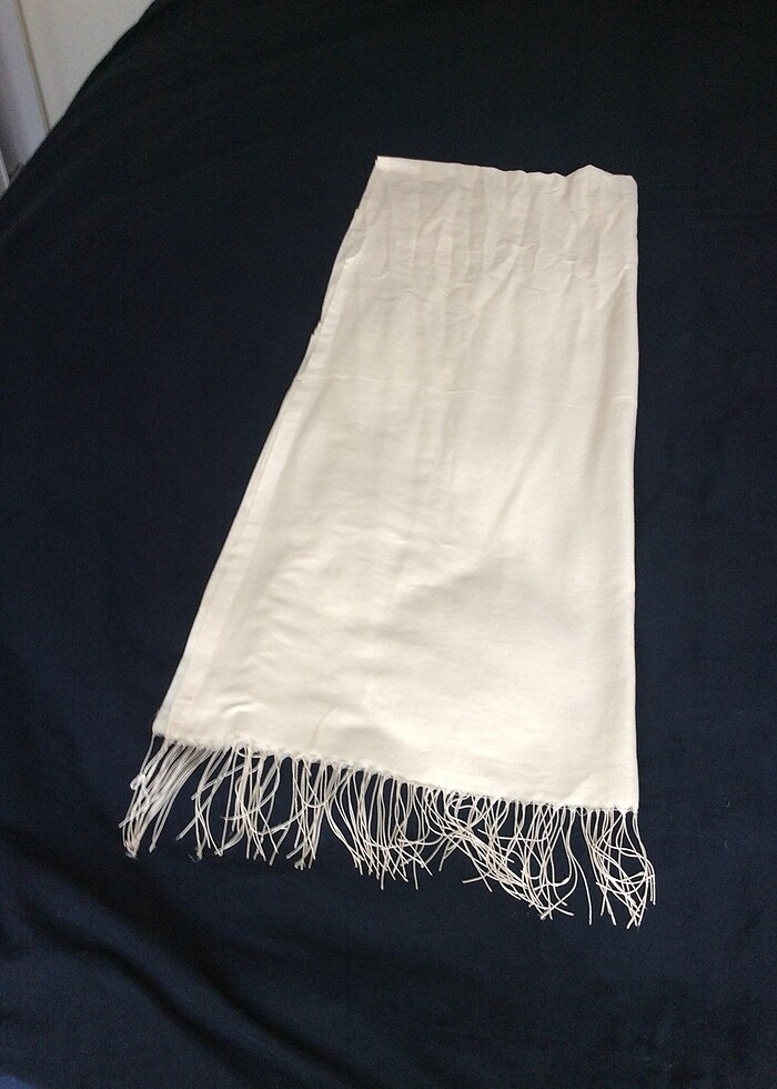 Kırem rengi çok güzel bir şal - Görsel 3