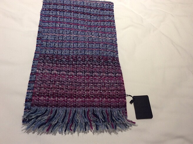 Beymen marka çok güzel bir atkı - Görsel 3