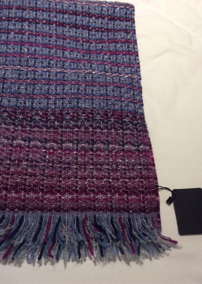 Beymen marka çok güzel bir atkı - Görsel 3