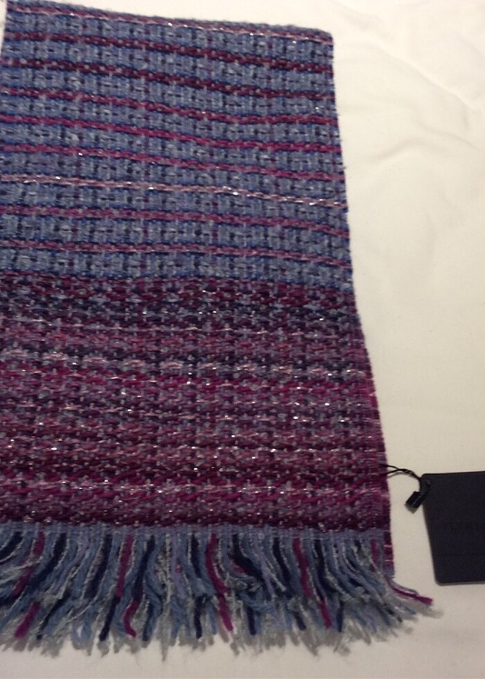 Beymen marka çok güzel bir atkı - Görsel 4