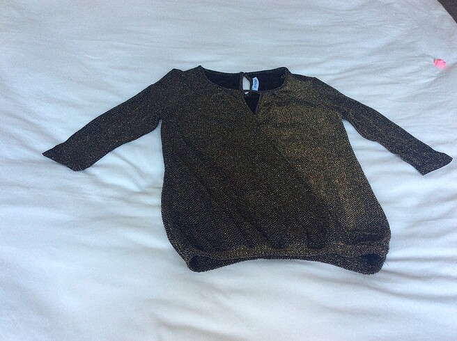 Siyah içinde altın rengi pırıltılı bulun - Görsel 2