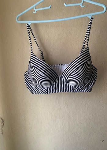 Sheinside Zebra Desenli çizgili Bikini Üstü