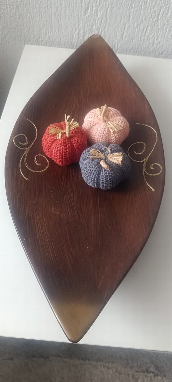 Renkli Örgü Balkabağı Dekorasyonu - Görsel 3