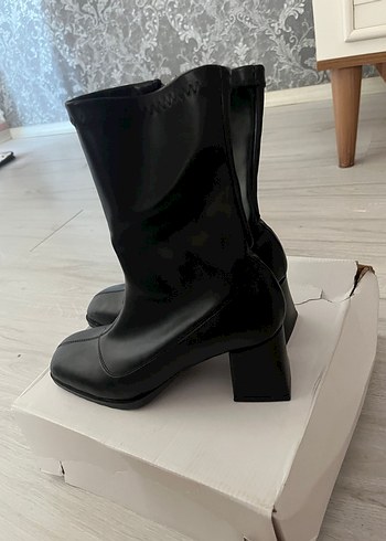 37 Beden Küt burun topuklu bot