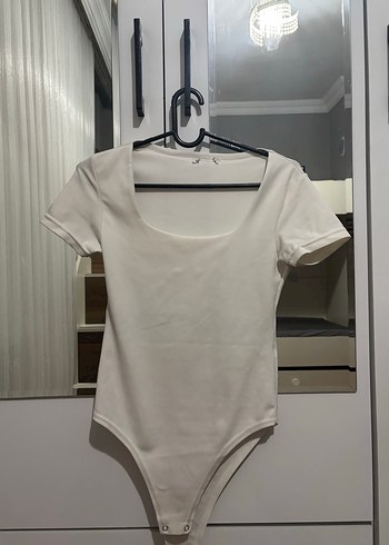 Beyaz Kısa Kollu Kadın Body