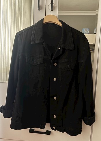 Siyah Düğmeli Kadın Denim Ceket