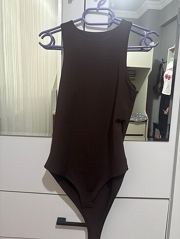 Kahverengi çıtçıtlı body