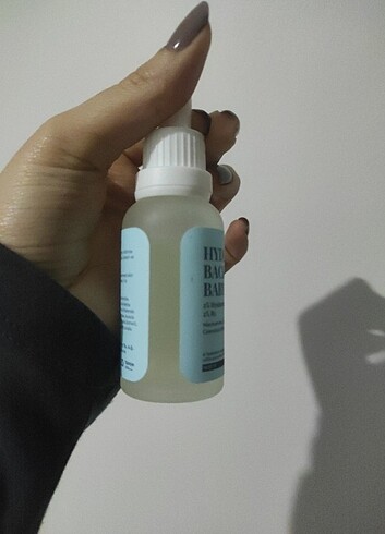 iki serum c vitamini ve hyluranic acid