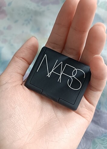 nars laguna bronzer 