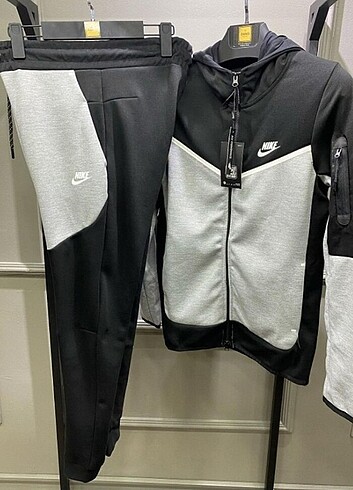 Nike tech fleece