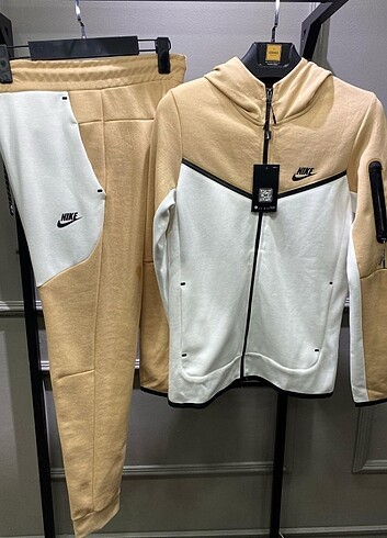 Nike tech fleece