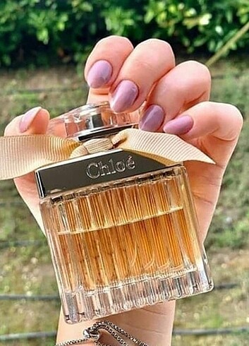 Chloe 
