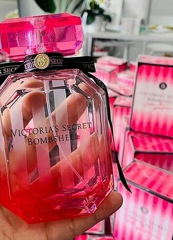 Victoria's secret bombshell