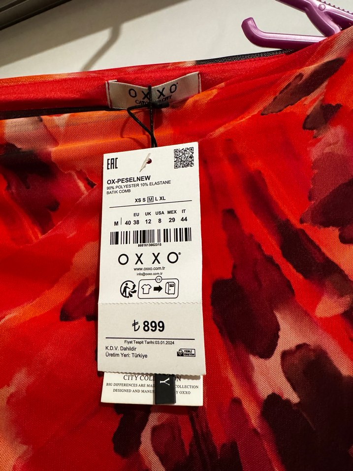 Kırmızı Batik Desenli Uzun Drapeli Elbise - Görsel 5