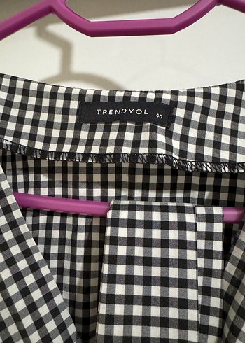 Düğmeli Siyah Ekose V Yaka Kadın Gömlek - Görsel 2