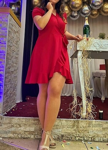 Kırmızı Bornoz Elbise