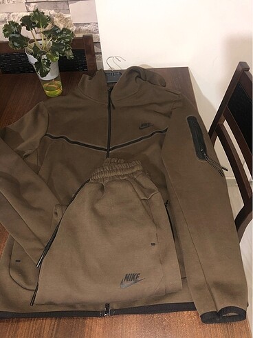 kahverengi nike tech fleece takım