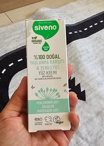 Siveno %100 Doğal Yaşlanma Karşıtı Yüz Kremi