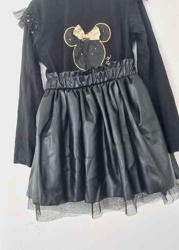 Zara Uzun Kollu Siyah Fırfırlı Kız Elbisesi