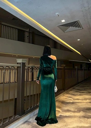 Uzun Kollu Drapeli Straplez Kadın Abiye - Görsel 2