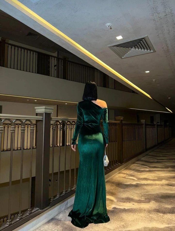 Uzun Kollu Drapeli Straplez Kadın Abiye - Görsel 2