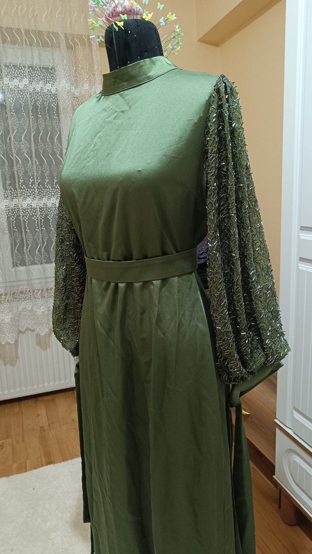 Uzun, Salaş, Drapeli Haki Kadın Abiye Elbise - Görsel 2