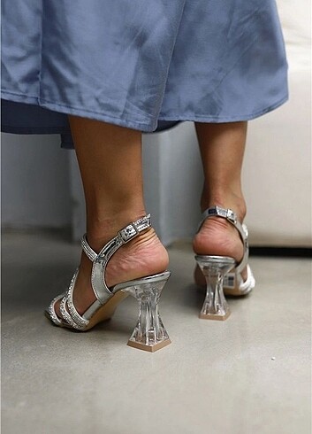 Diğer Gümüş Ayna Deri Taşlı Topuklu Ayakkabı 