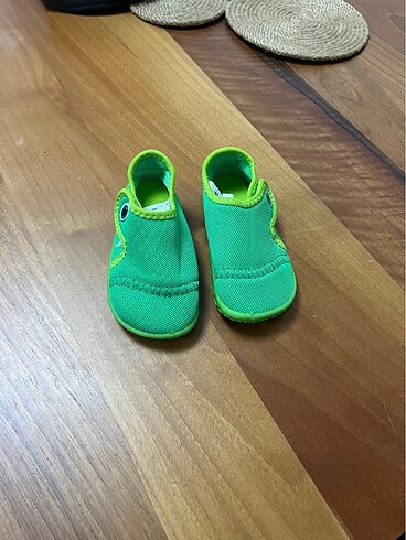 Hiç giyilmemiş Decathlon deniz ayakkabısı