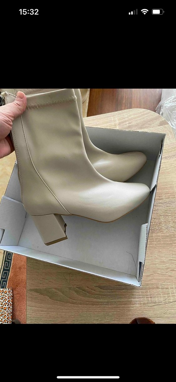 Bej Deri Tokalı Kadın Bot - Görsel 4