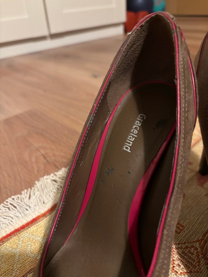 Kahverengi süet tokalı stiletto topuklu ayakkabı - Görsel 4