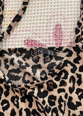 Diğer Leopar Desenli Mini Kadın Pijama Takımı