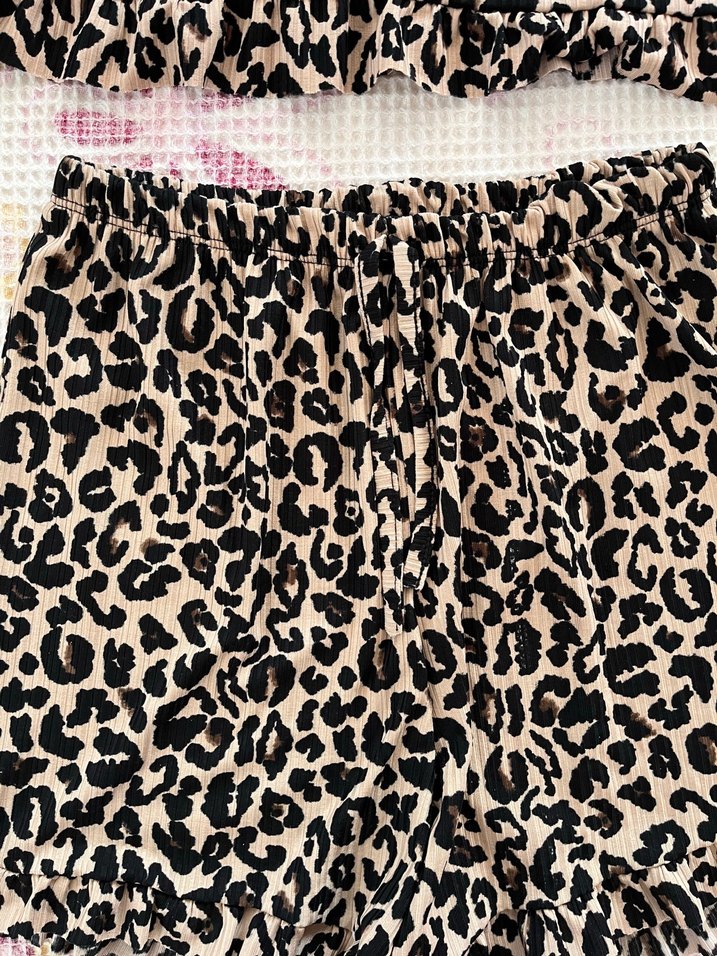 Leopar Desenli Mini Kadın Pijama Takımı - Görsel 2