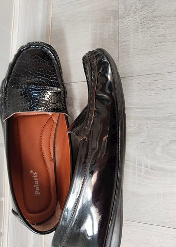 Parlak SiyahKadın Babet bir kaç kez giyildi çok iyi durumda - Görsel 3