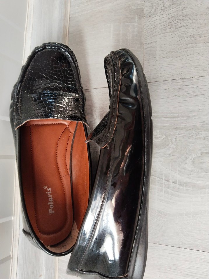 Parlak SiyahKadın Babet bir kaç kez giyildi çok iyi durumda - Görsel 4